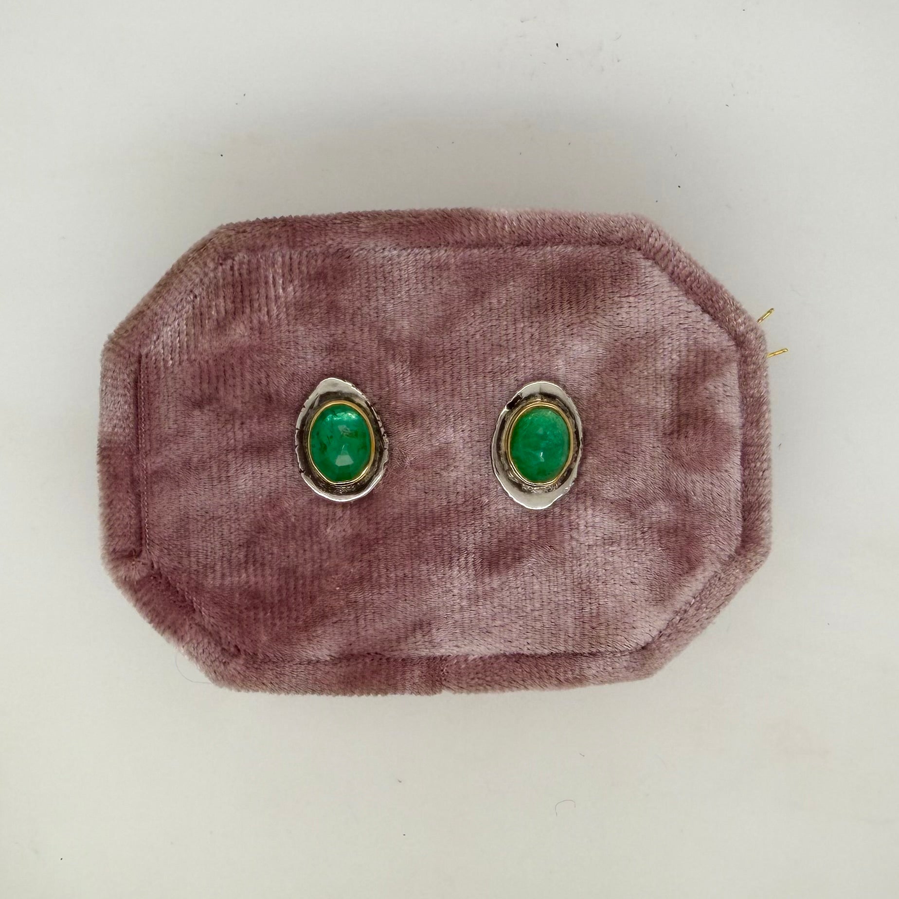 VIOLA // EARRINGS // EMERALD