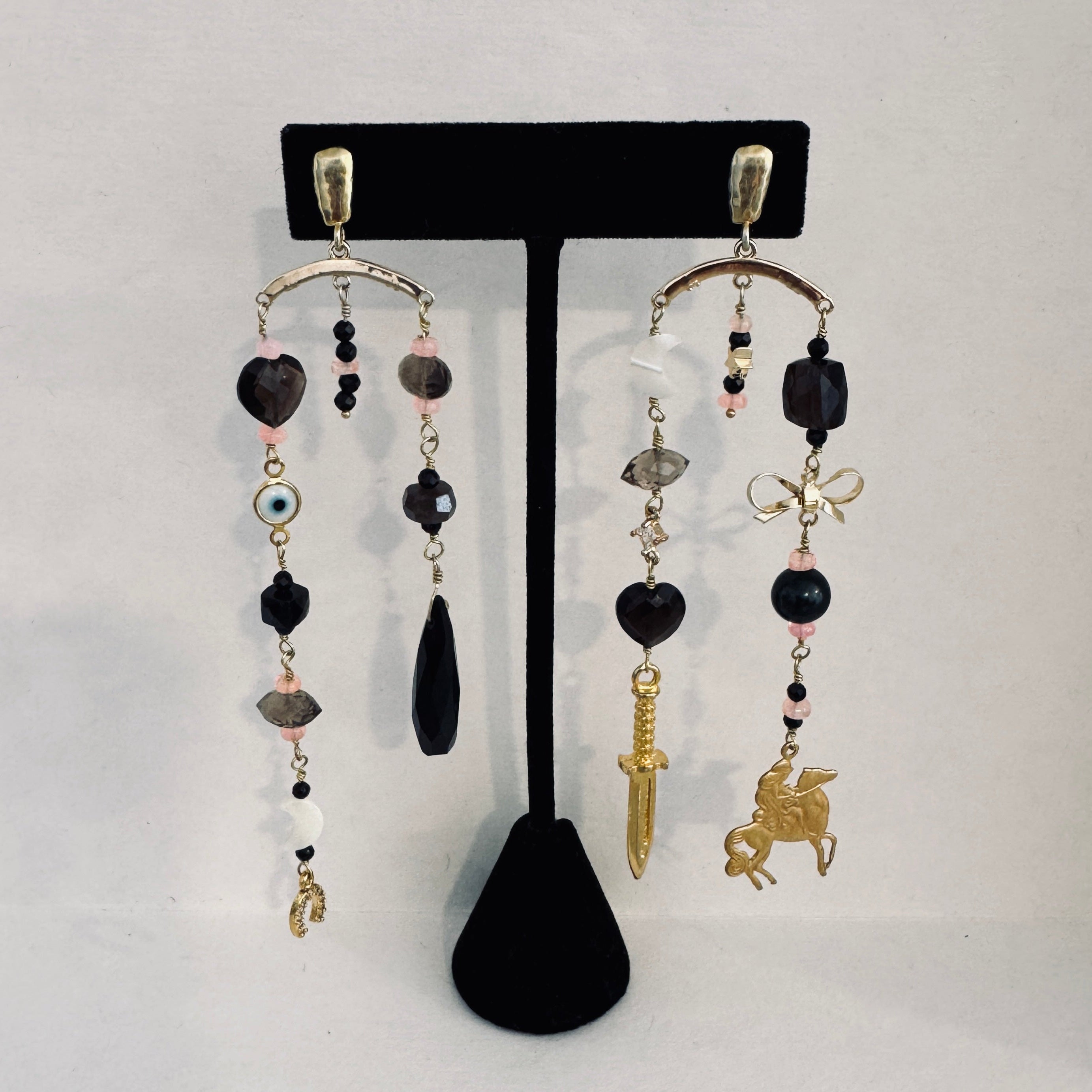 LA GRITONA EARRINGS // FIRE HORSE