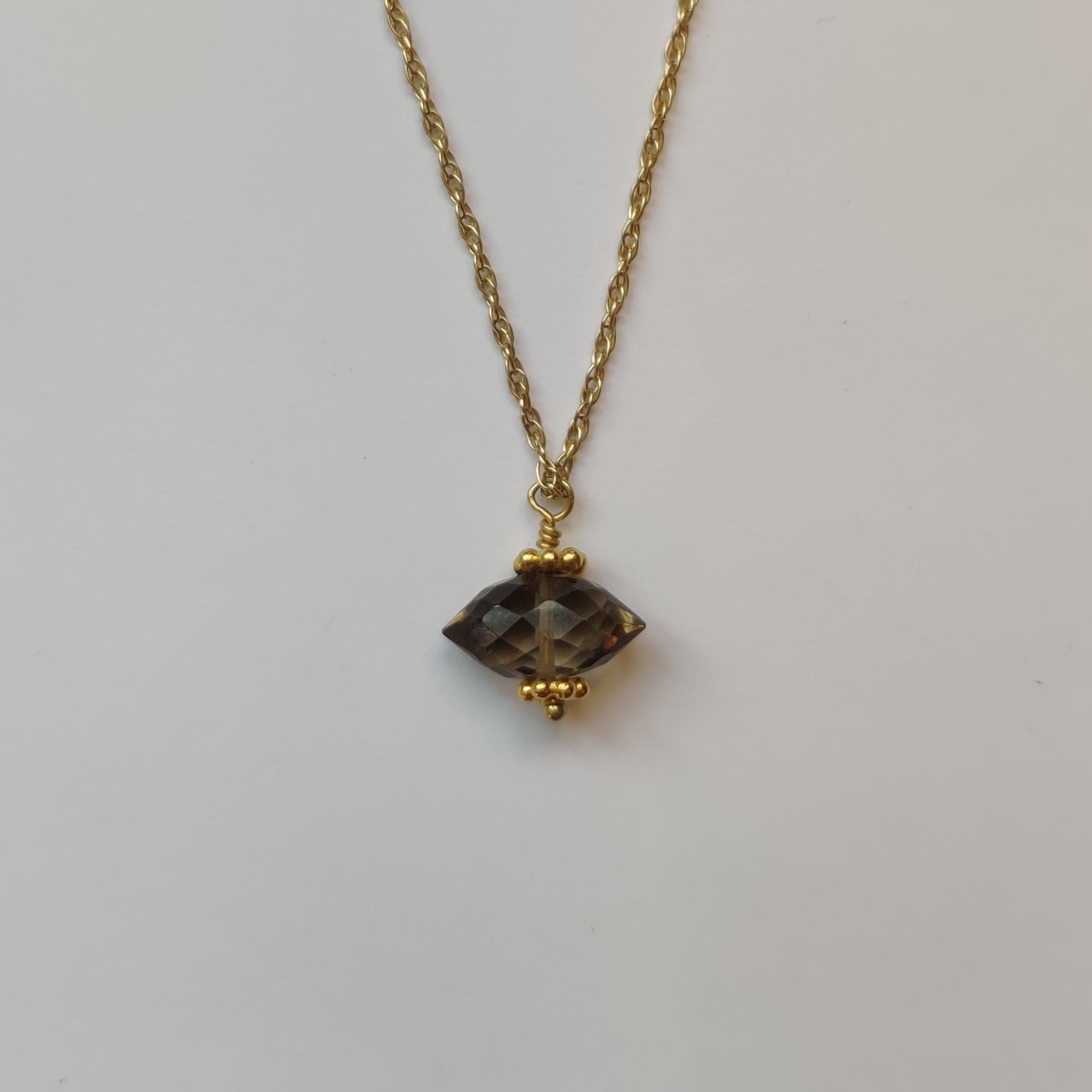 OJITOS NECKLACE // SMOKEY QUARTZ