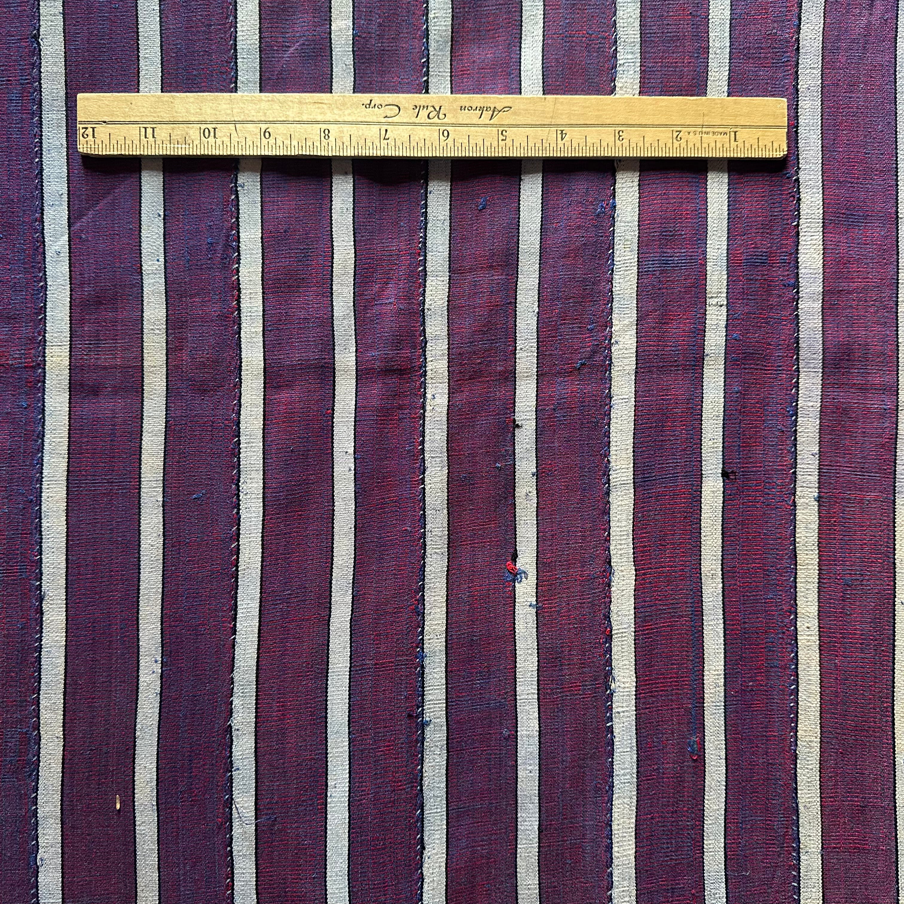 VINTAGE TEXTILE (R) // WEST AFRICA