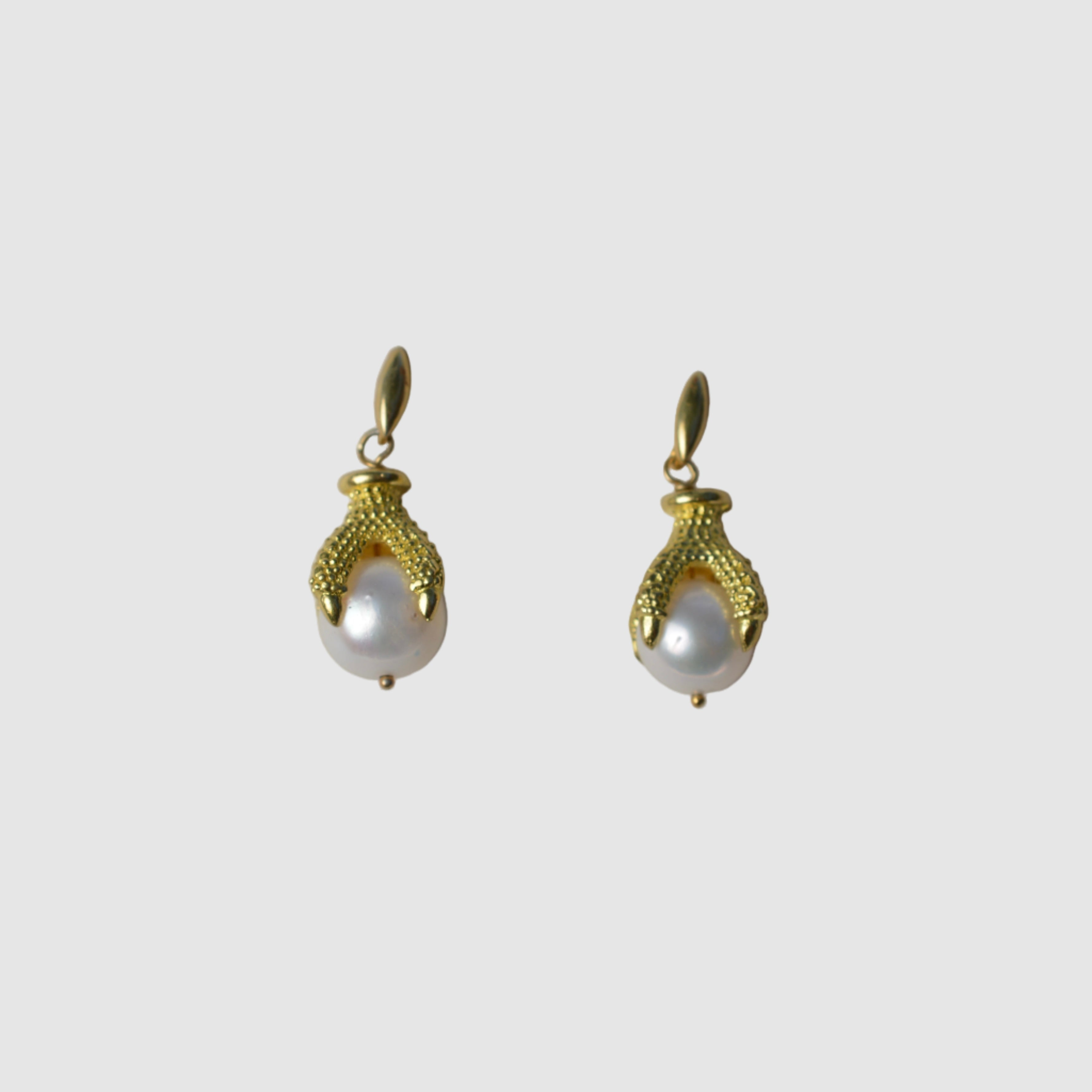 BIRD OF PREY EARRINGS// PEARL
