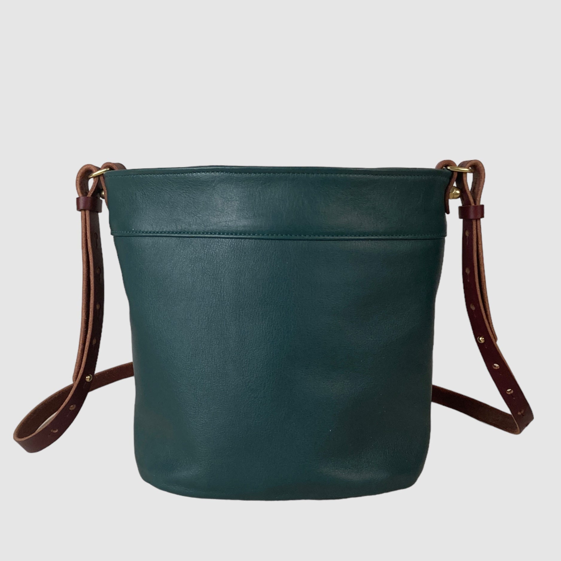 BUCKET BAG // SEA GREEN
