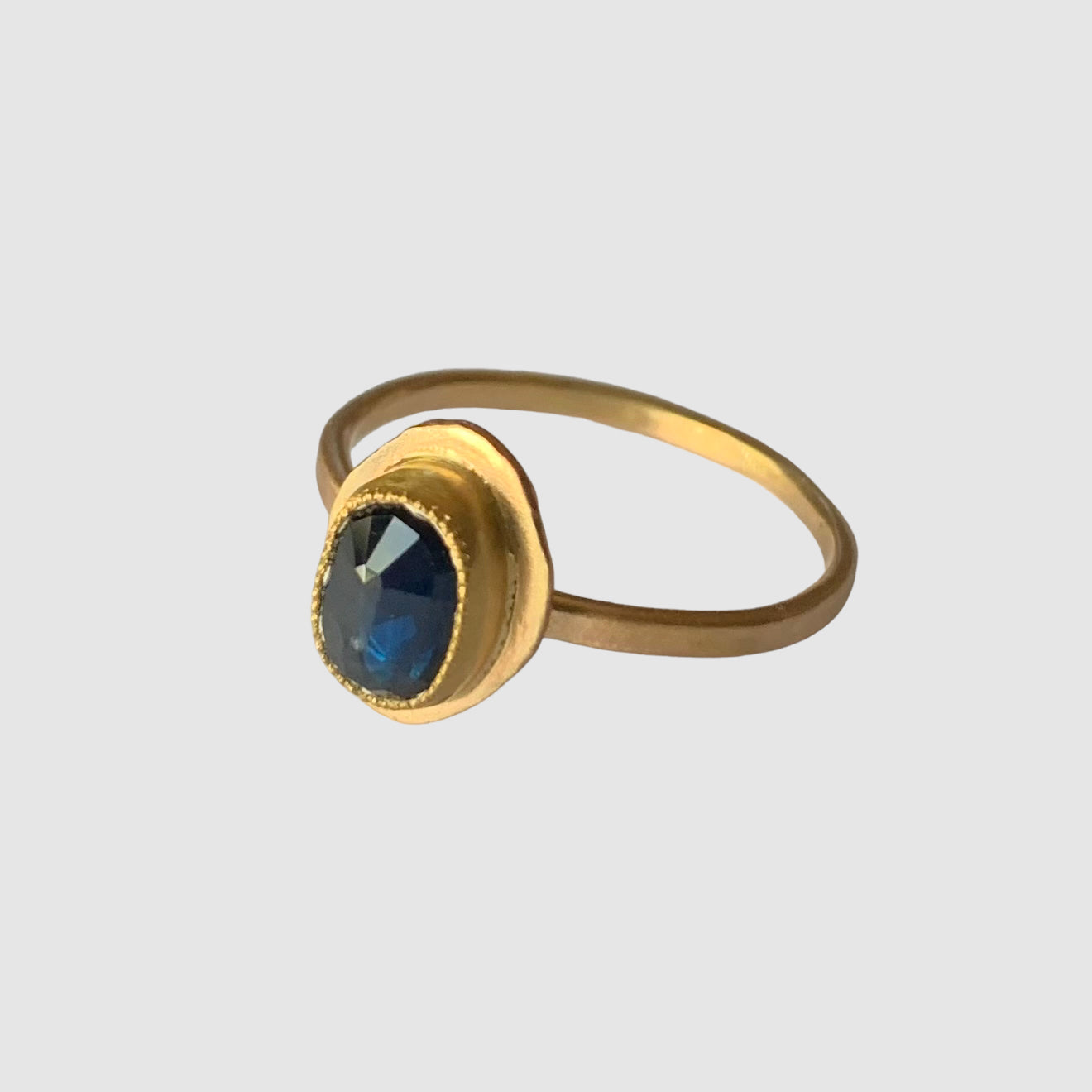 HEIRLOOM RING // SIMPLE // GOLD // BLUE SAPPHIRE