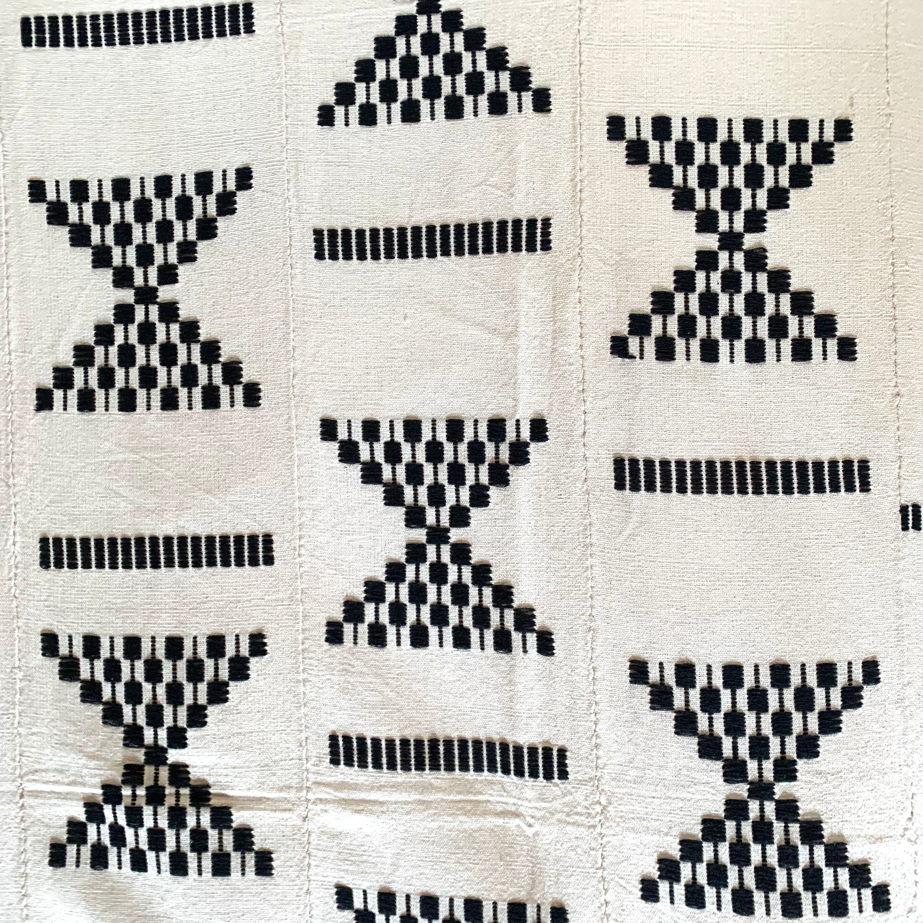 FULANI BLANKET //  BLACK & WHITE