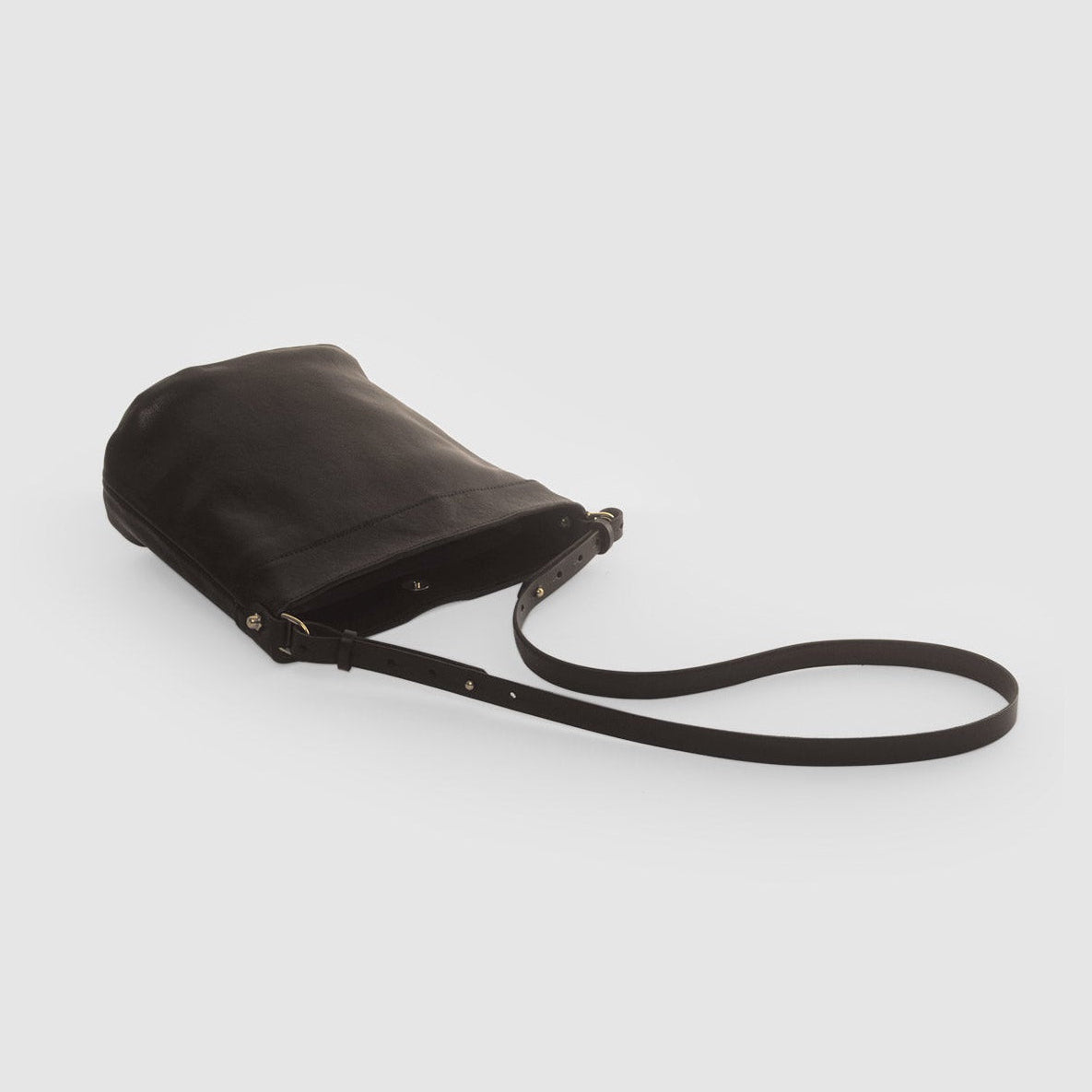 CLASSIC BUCKET // CHARCOAL