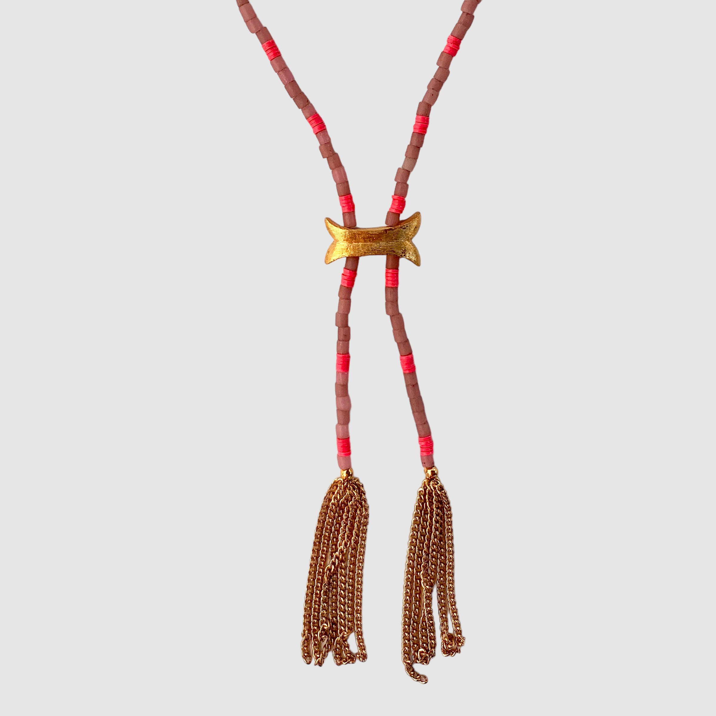 NOMAD // TRAVEL NECKLACE // PINK